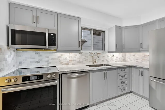 Additional image 17 of 23 Caldwell Cres