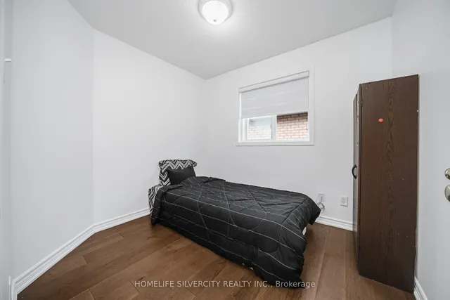 Additional image 33 of 56 Cadillac Cres