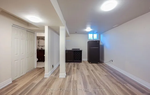 Additional image 35 of 1 Greenarrow Crt