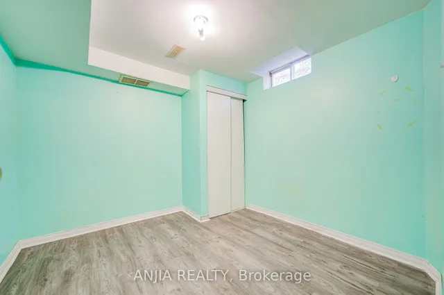 Additional image 34 of 550 Bluesky Cres