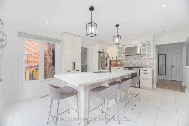 Additional image 15 of 102 Tanager Sq