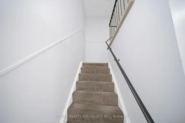 Additional image 40 of 30 Greenwich Circ