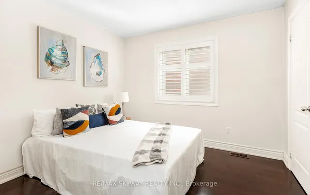 Additional image 44 of 87 Villadowns Tr