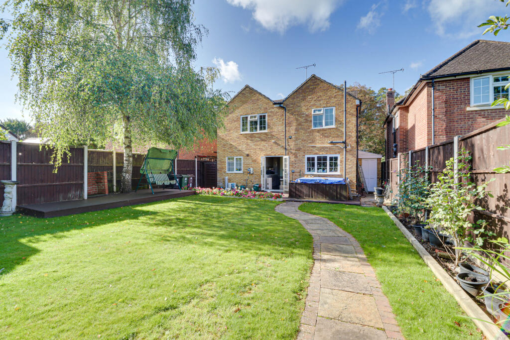 Additional image 10 of Admirals Walk, St. Albans, Hertfordshire, AL1