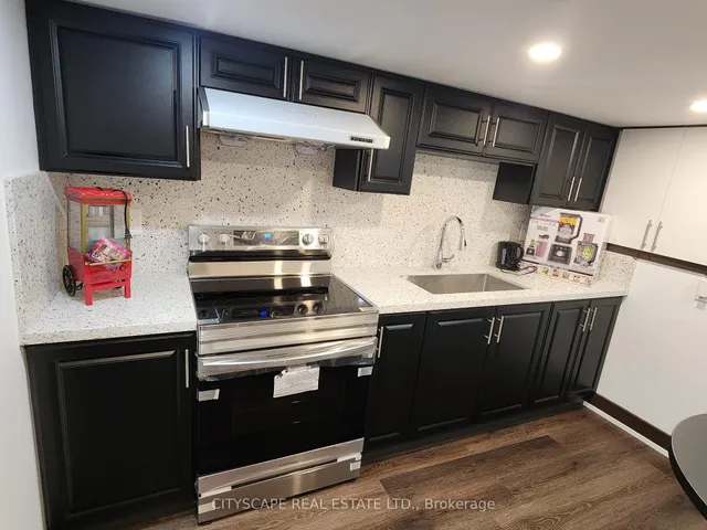 Additional image 37 of 94 Unionville Cres