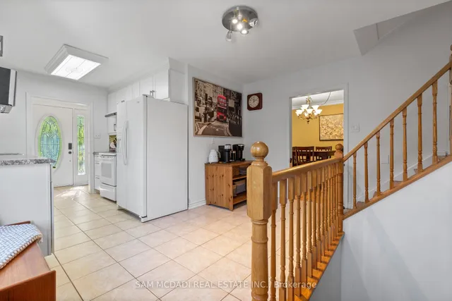 Additional image 12 of 77 Lockton Cres