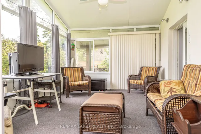 Additional image 19 of 12 Lorraine Cres