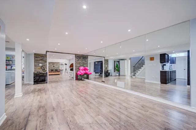 Additional image 34 of 1378 Bayshire Dr