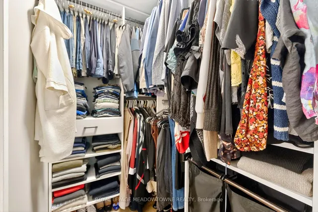 Additional image 30 of 3695 Kaneff Cres Unit 102