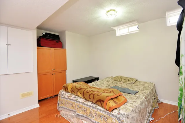 Additional image 41 of 1 Blaketon Crt