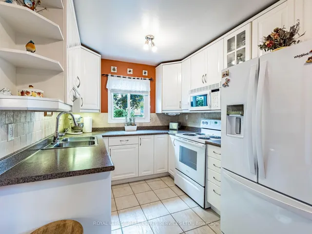 Additional image 15 of 77 Martindale Cres