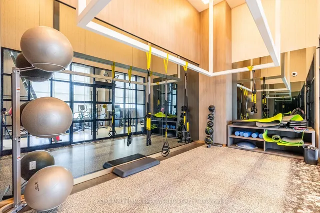 Additional image 33 of 395 Dundas St Unit 537