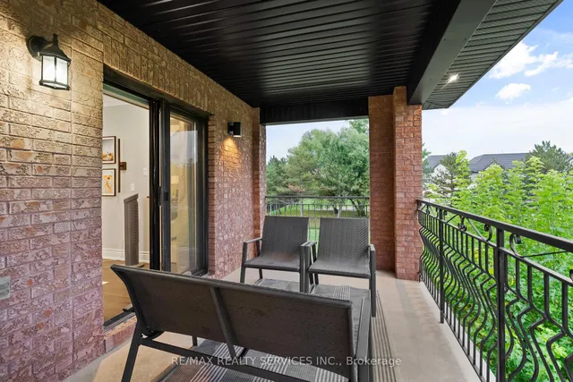 Additional image 45 of 8 Evergreen Ave