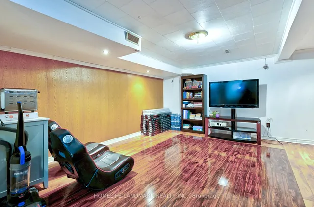 Additional image 25 of 67 Crawford Dr