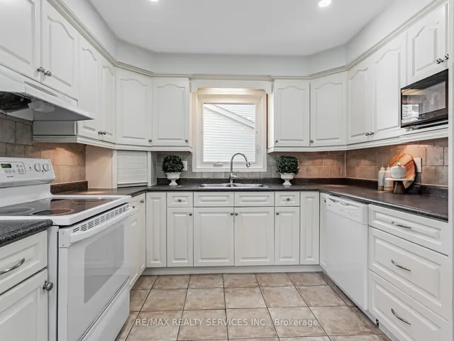 Additional image 19 of 16 Marchmount Cres