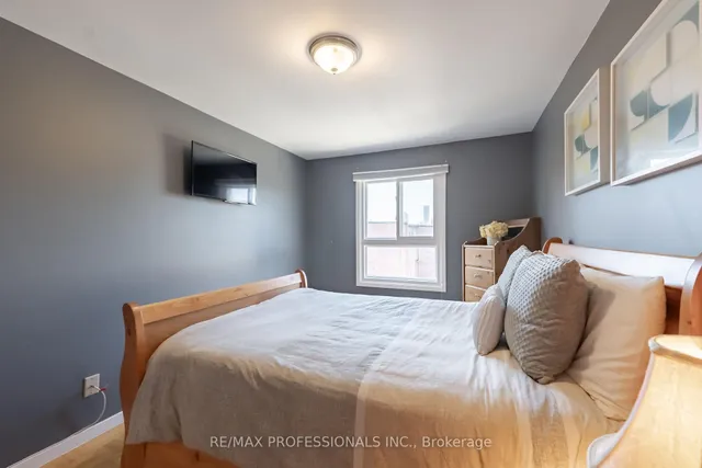 Additional image 22 of 405 Hyacinthe Blvd Unit 65