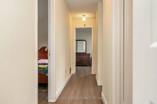 Additional image 22 of 12 Lorraine Cres