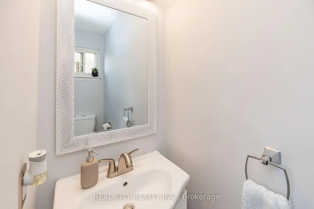 Additional image 9 of 70 Majestic Cres