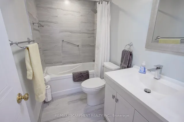 Additional image 28 of 214 Ross Lane