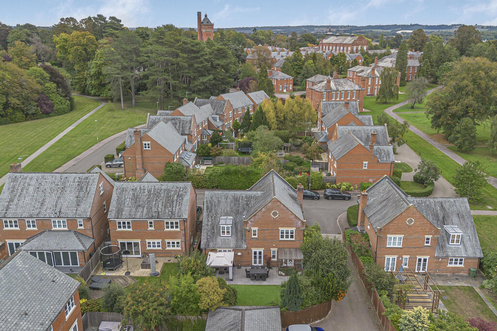 Additional image 31 of Beningfield Drive, St. Albans, Hertfordshire, AL2