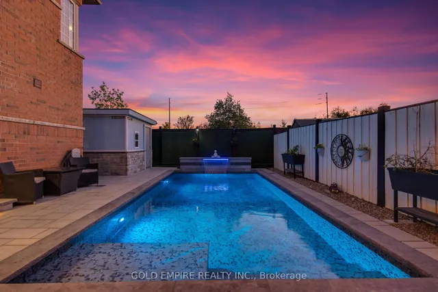 Additional image 43 of 33 Accent Circ