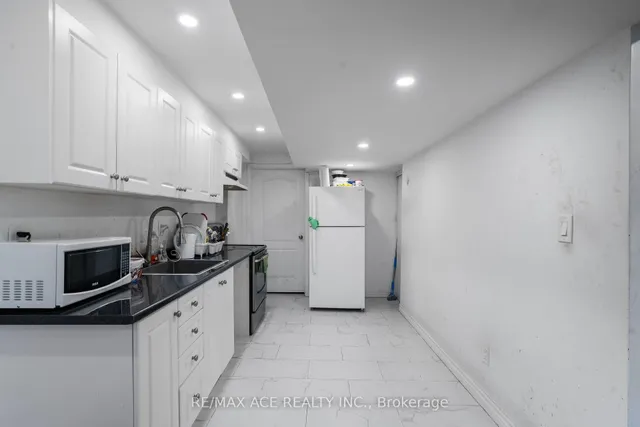 Additional image 27 of 22 Apple Valley Way