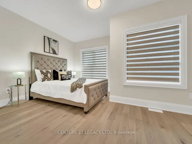 Additional image 21 of 23 Duxbury Rd