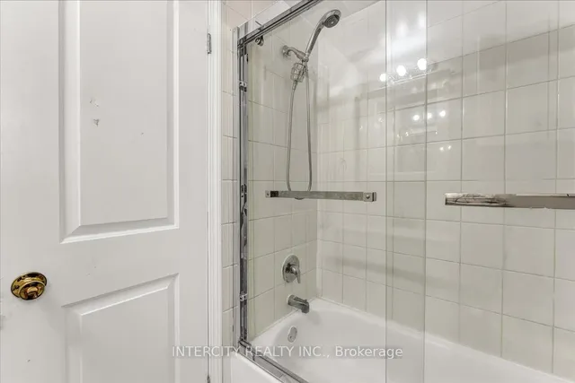 Additional image 27 of 6 Hedley Crt