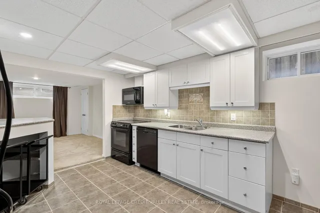 Additional image 34 of 23 Caldwell Cres
