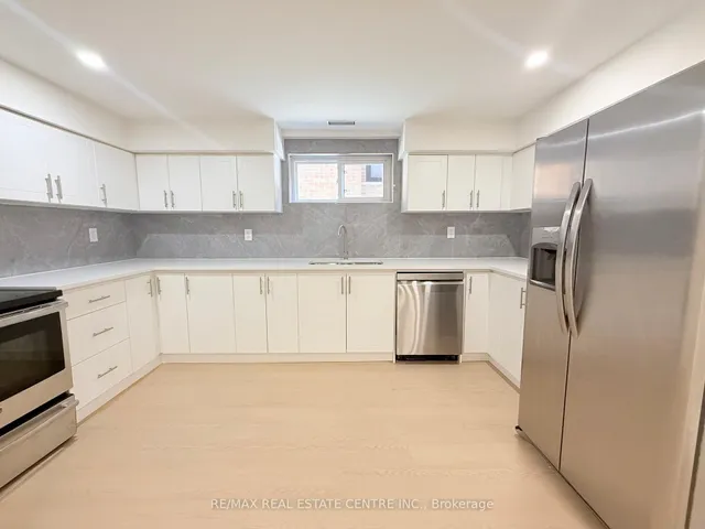 Additional image 32 of 1215 Larny Crt