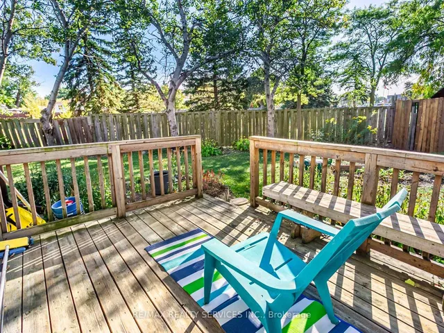 Additional image 42 of 13 Gold Pine Crt