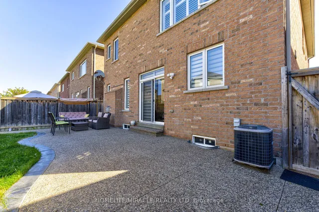 Additional image 49 of 26 Fitzgibson St