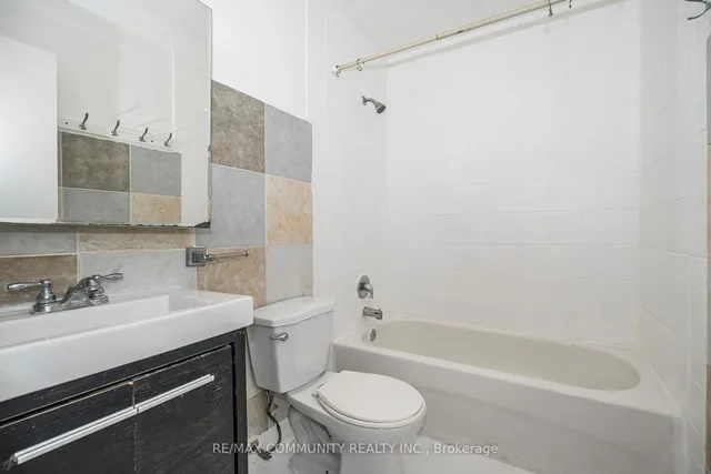 Additional image 27 of 1624 Bloor St Unit 9