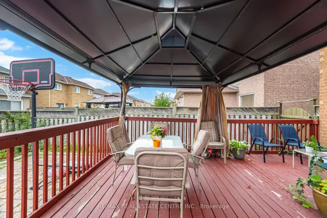 Additional image 45 of 59 Vintage Gate