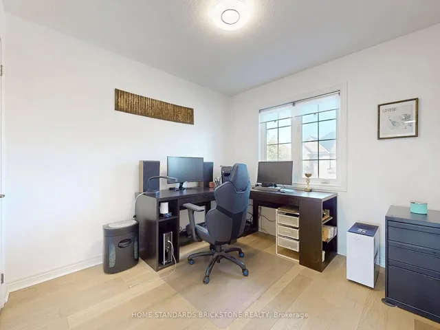 Additional image 37 of 50 Versailles Cres