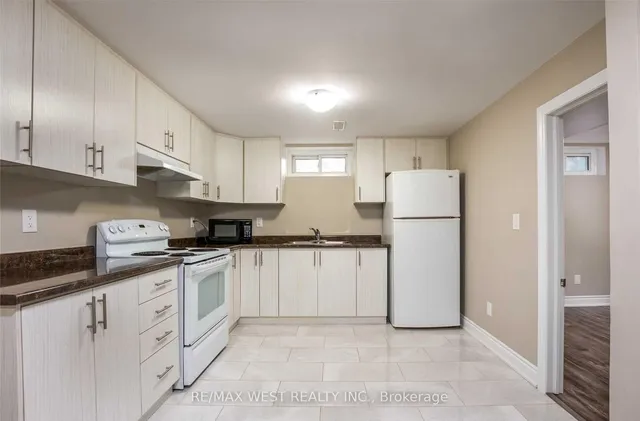 Additional image 14 of 24 Gable Dr