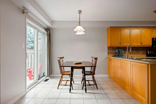 Additional image 19 of 44 Baccarat Cres