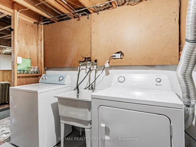 Additional image 36 of 13 Gold Pine Crt