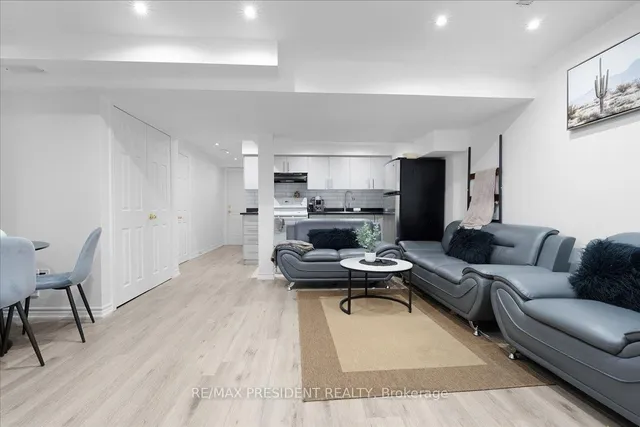 Additional image 41 of 56 Natronia Tr