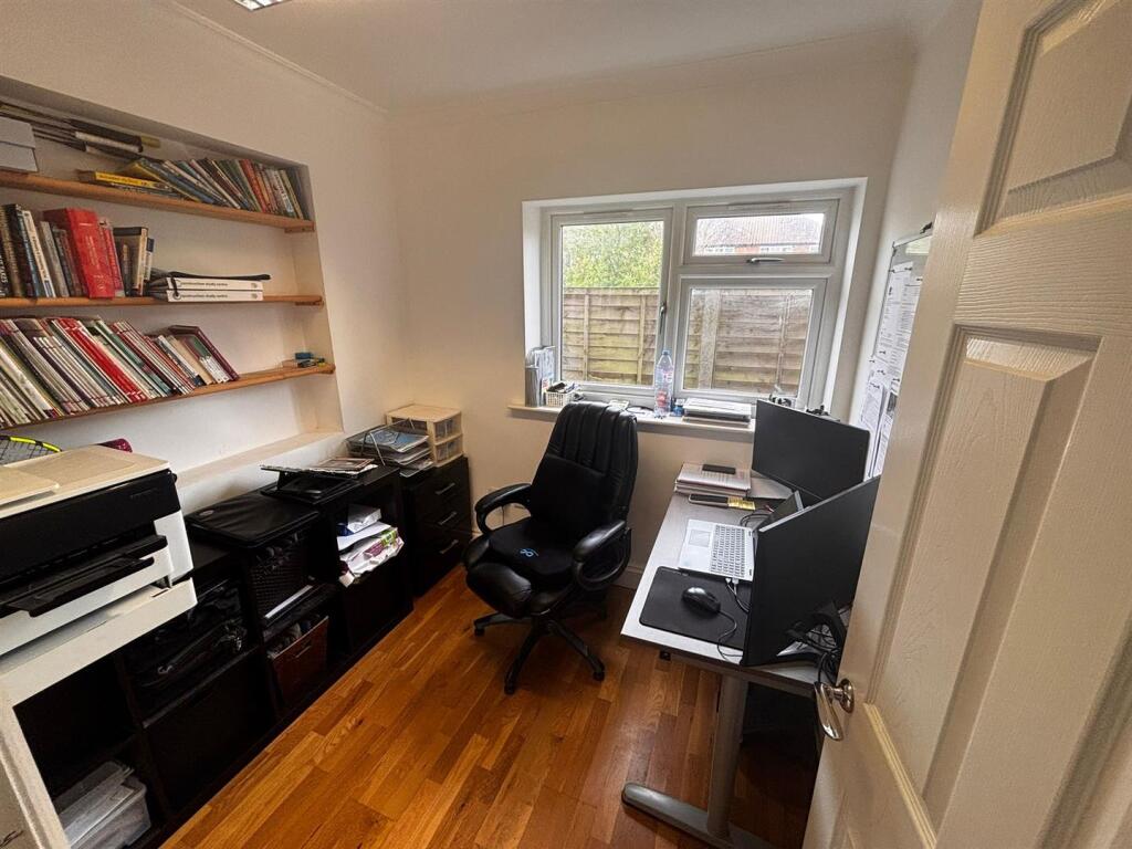 Additional image 11 of Heathcote Avenue, Hatfield