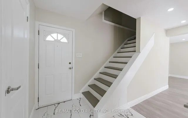 Additional image 4 of 11 Huronia Crt