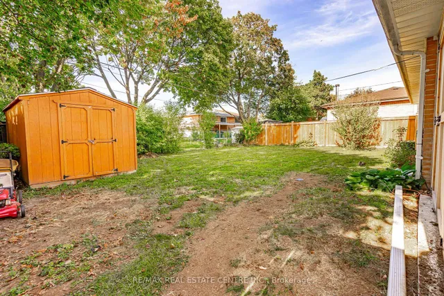Additional image 36 of 23 Bedford Cres