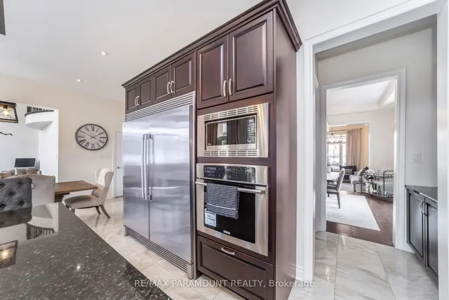 Additional image 17 of 8 Accolade Crt