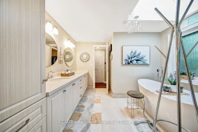 Additional image 27 of 2029 Banbury Cres