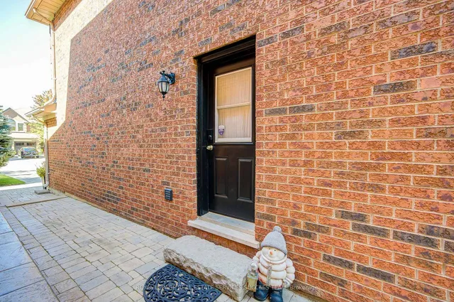 Additional image 43 of 1378 Bayshire Dr