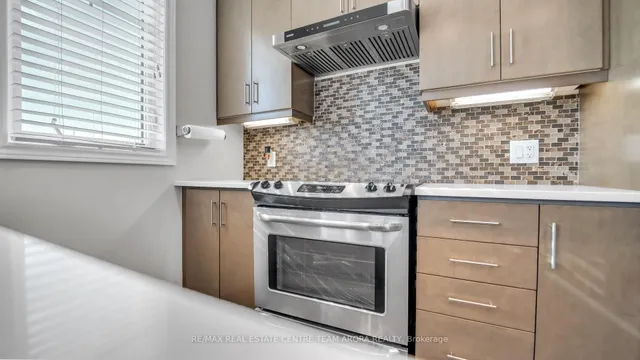 Additional image 12 of 232 Sky Harbour Dr