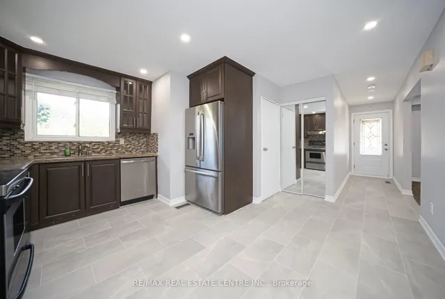 Additional image 13 of 35 Madison St