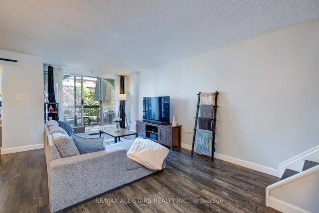 Additional image 19 of 1624 Bloor St Unit 61