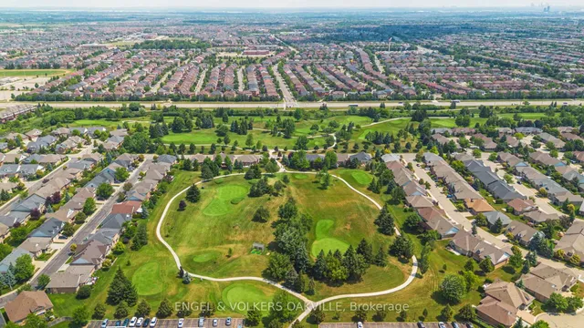 Additional image 2 of 27 Jazzberry Rd Unit 43