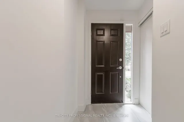 16 Mangrove Rd
